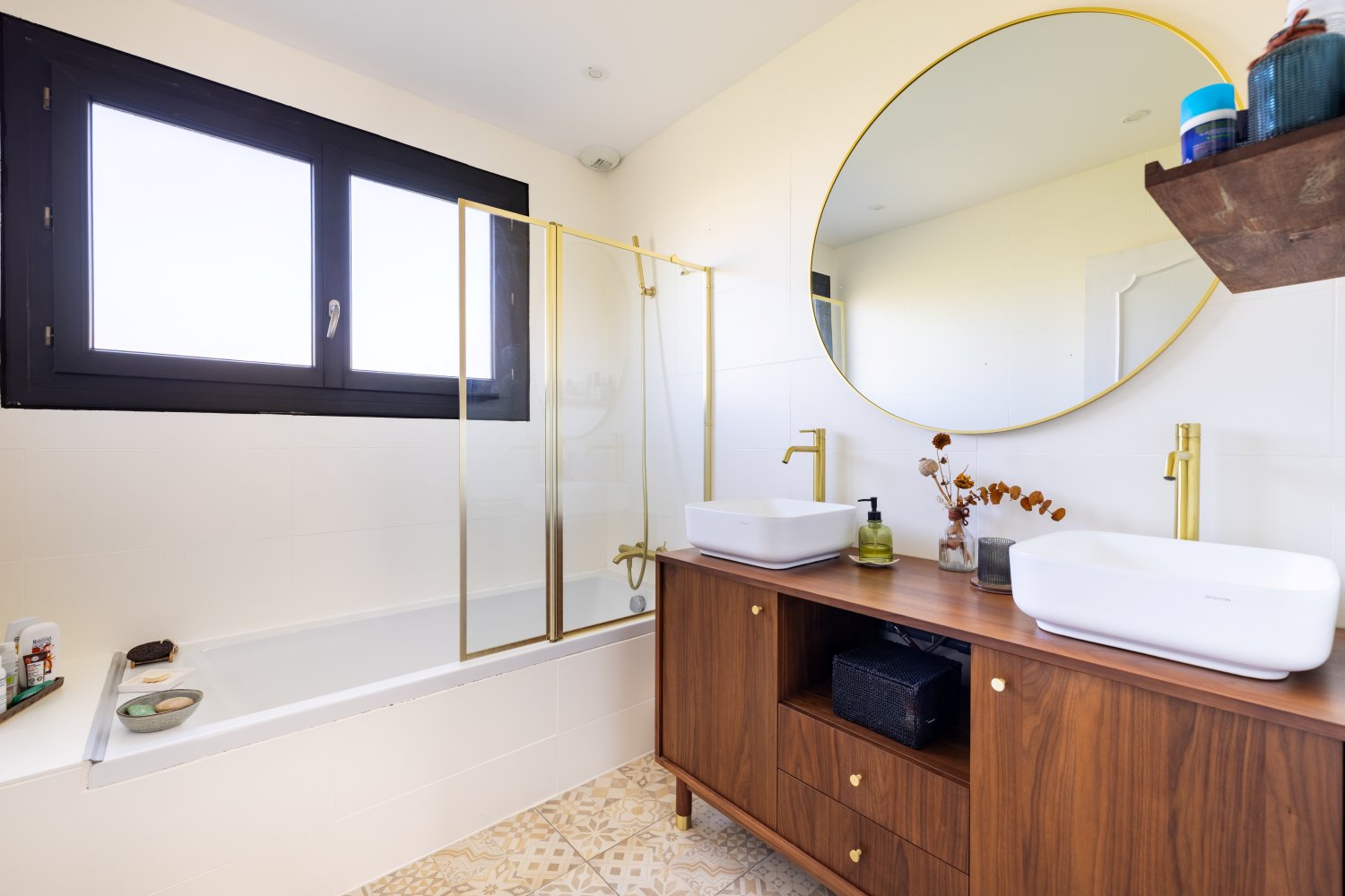 Salle de bain rénovée style vintage