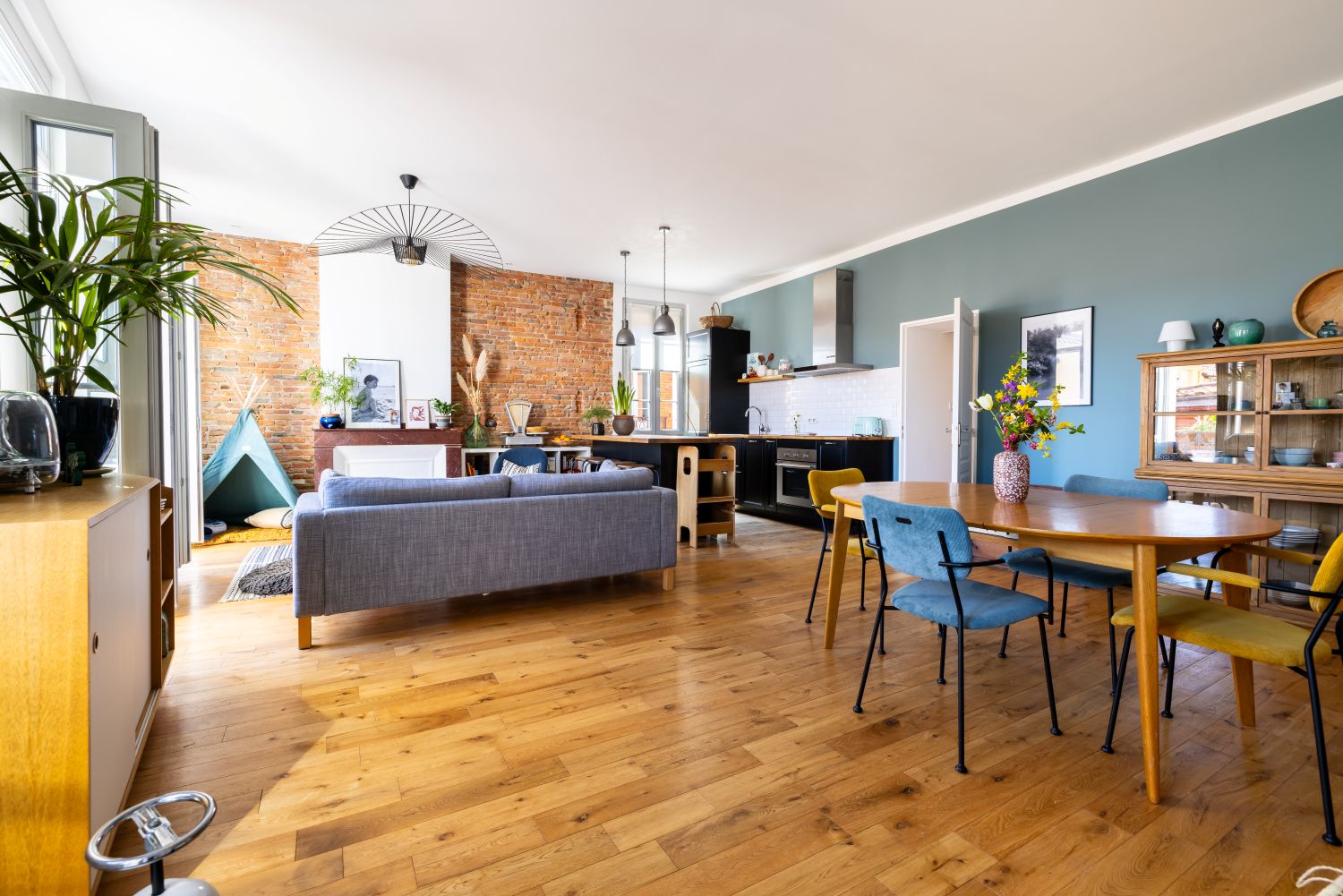 Salon contemporain chic
