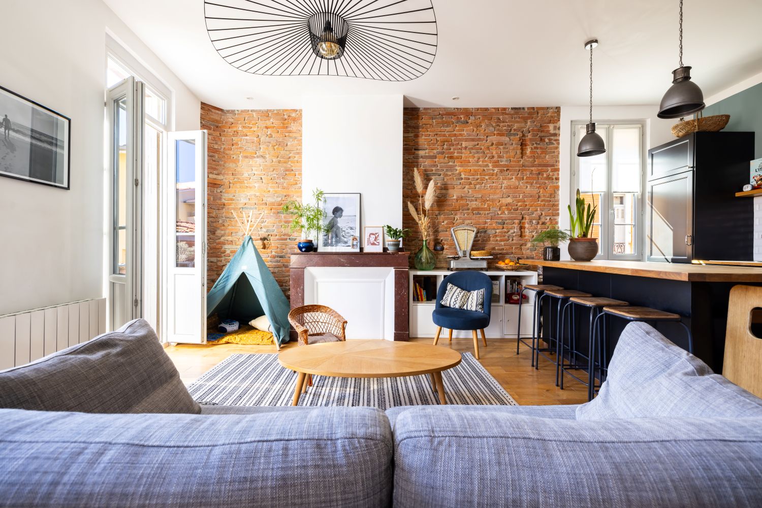 Salon contemporain chic